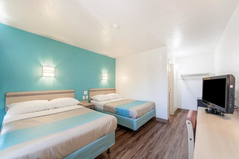 Фото Motel 6 Del Rio, Tx