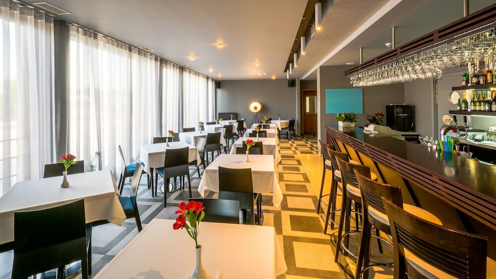 Фото Hotel Kolumbs