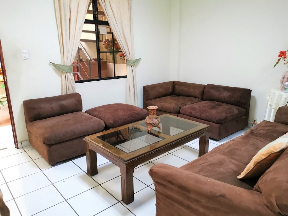 Фото Hotel Armonía Hostal