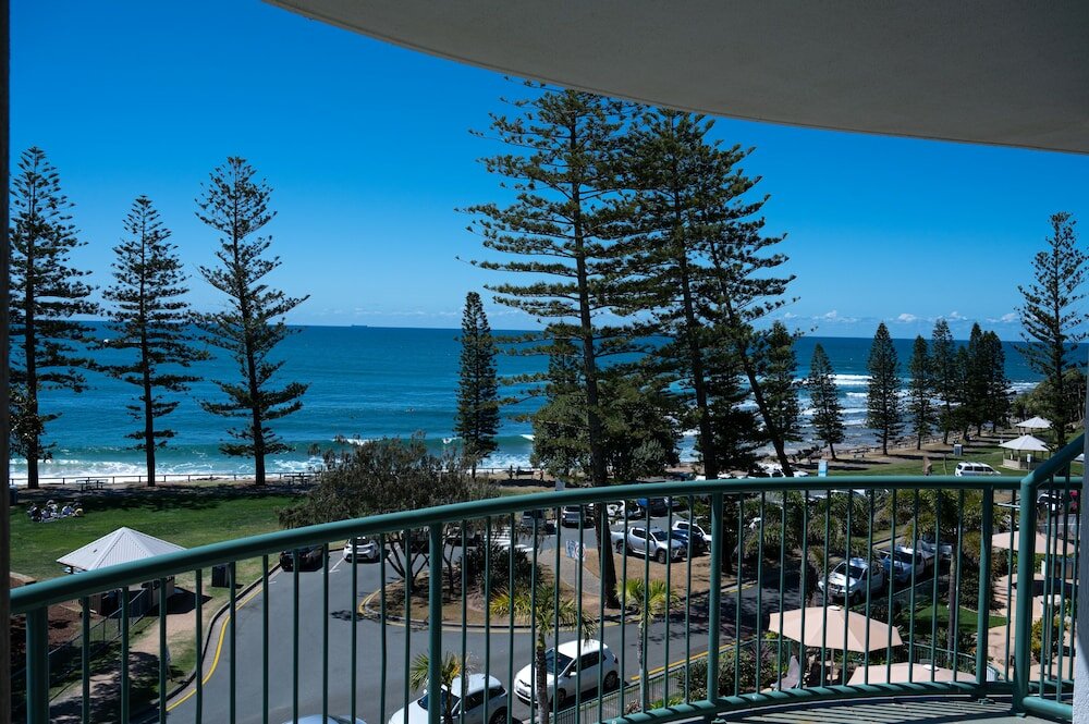Фото Norfolks on Moffat Beach