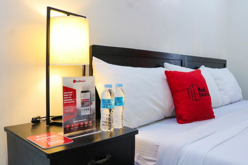 Фото RedDoorz Plus @ Mabolo Cebu