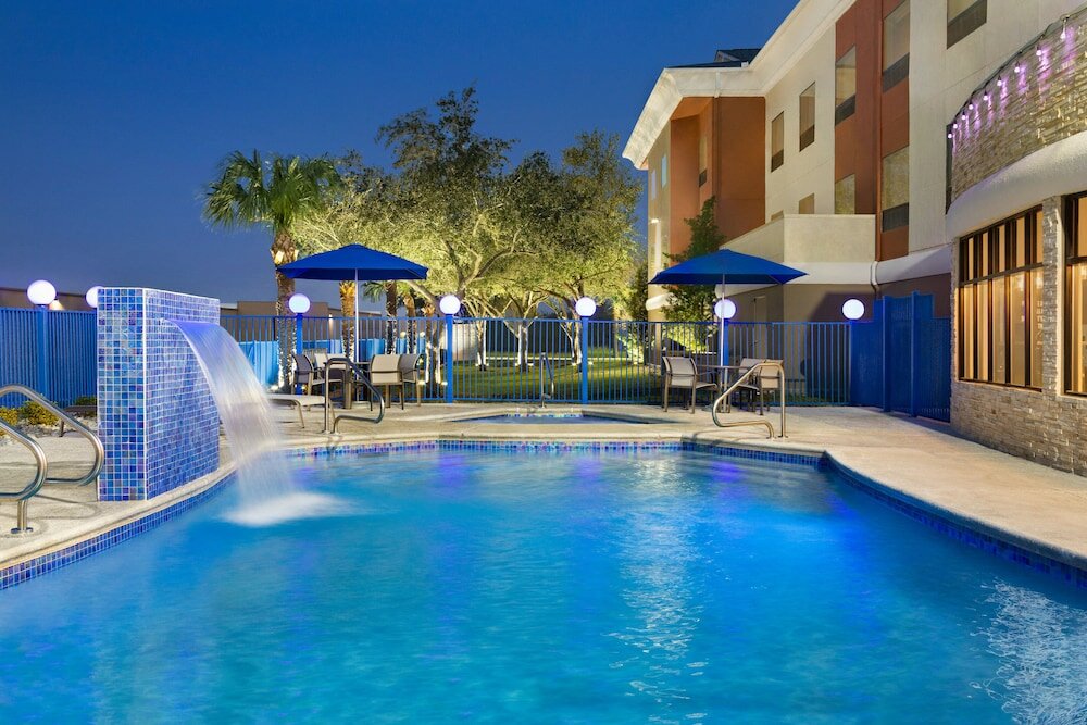 Фото Holiday Inn Express Hotel & Suites Mission-McAllen Area, an Ihg Hotel