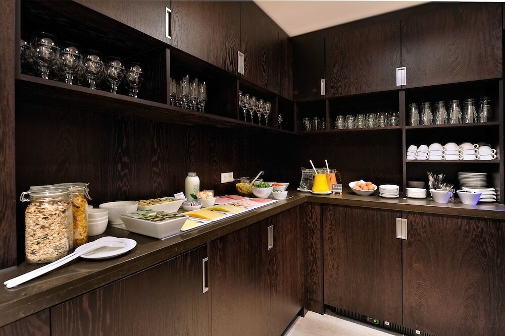 Фото Amsterdam Forest Hotel