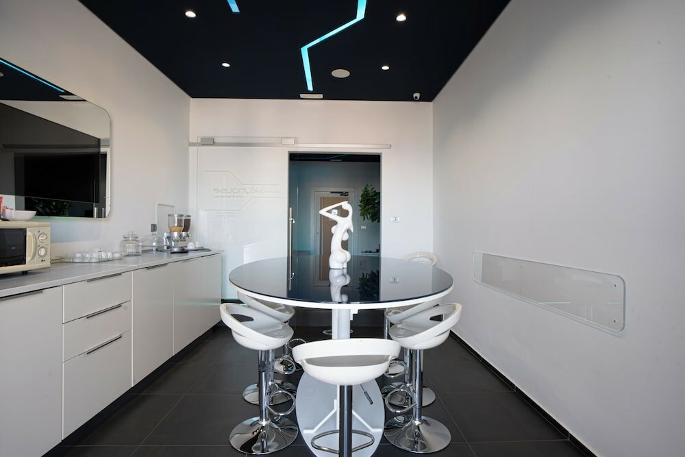 Фото Skyhouse Beverello