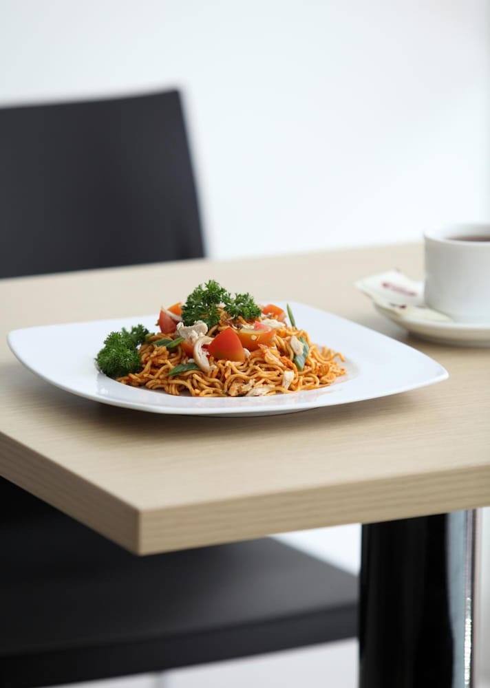 Фото Amaris Hotel Madiun