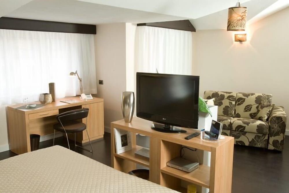 Фото Hotel Bruman Caserta