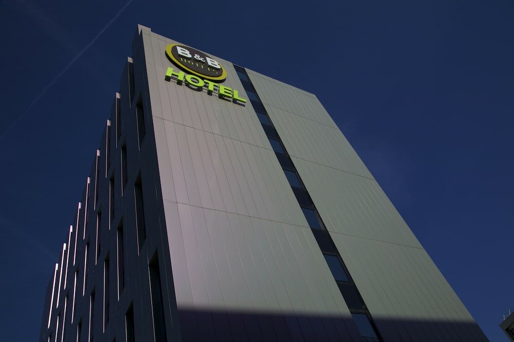 Фото B&B Hotel Paris Porte Des Lilas