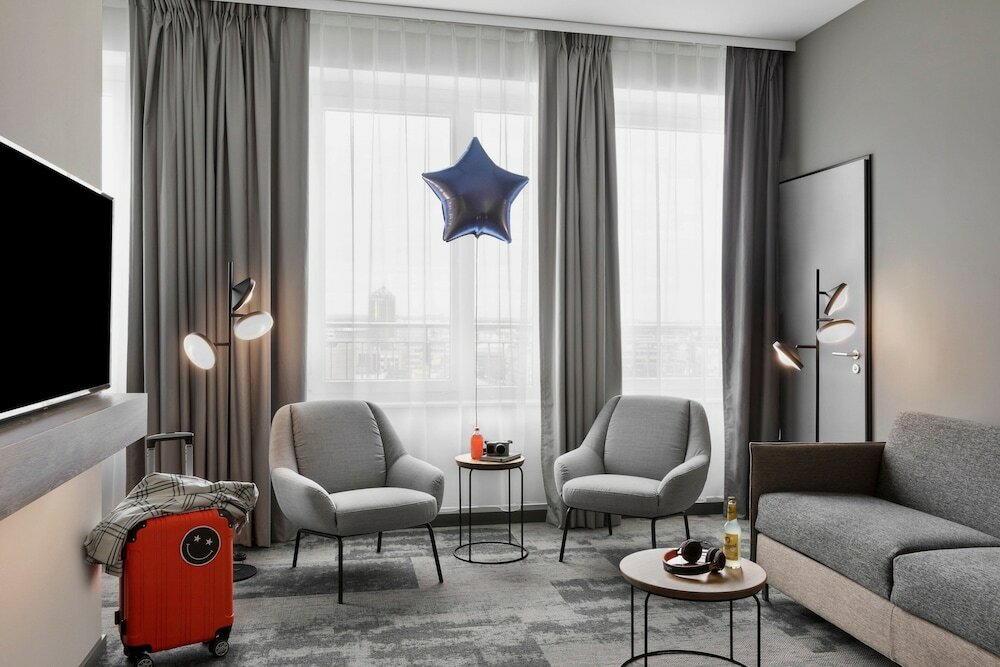 Фото Moxy Duesseldorf City