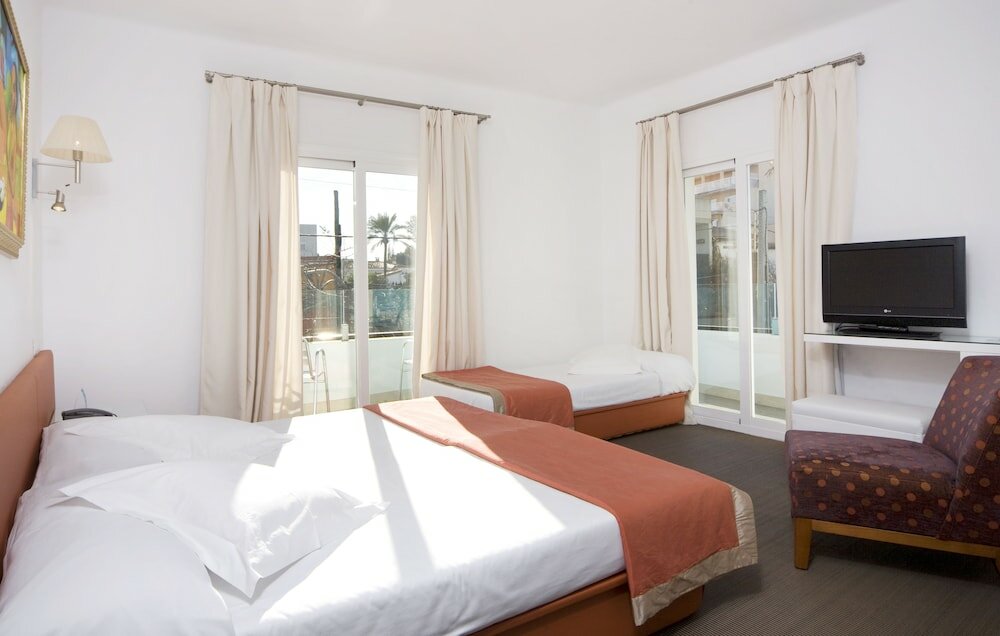 Фото отеля 4