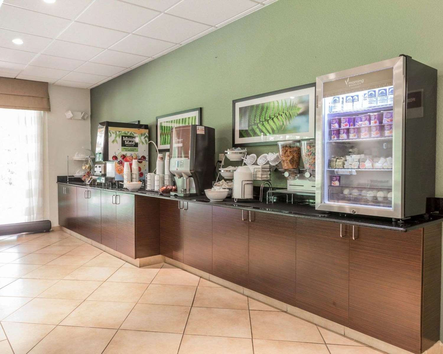 Фото Sleep Inn & Suites