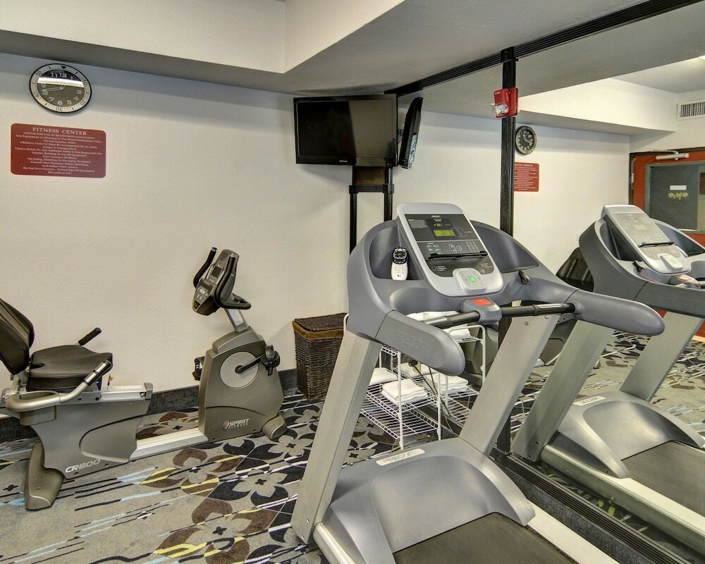 Фото Comfort Inn & Suites Beachfront