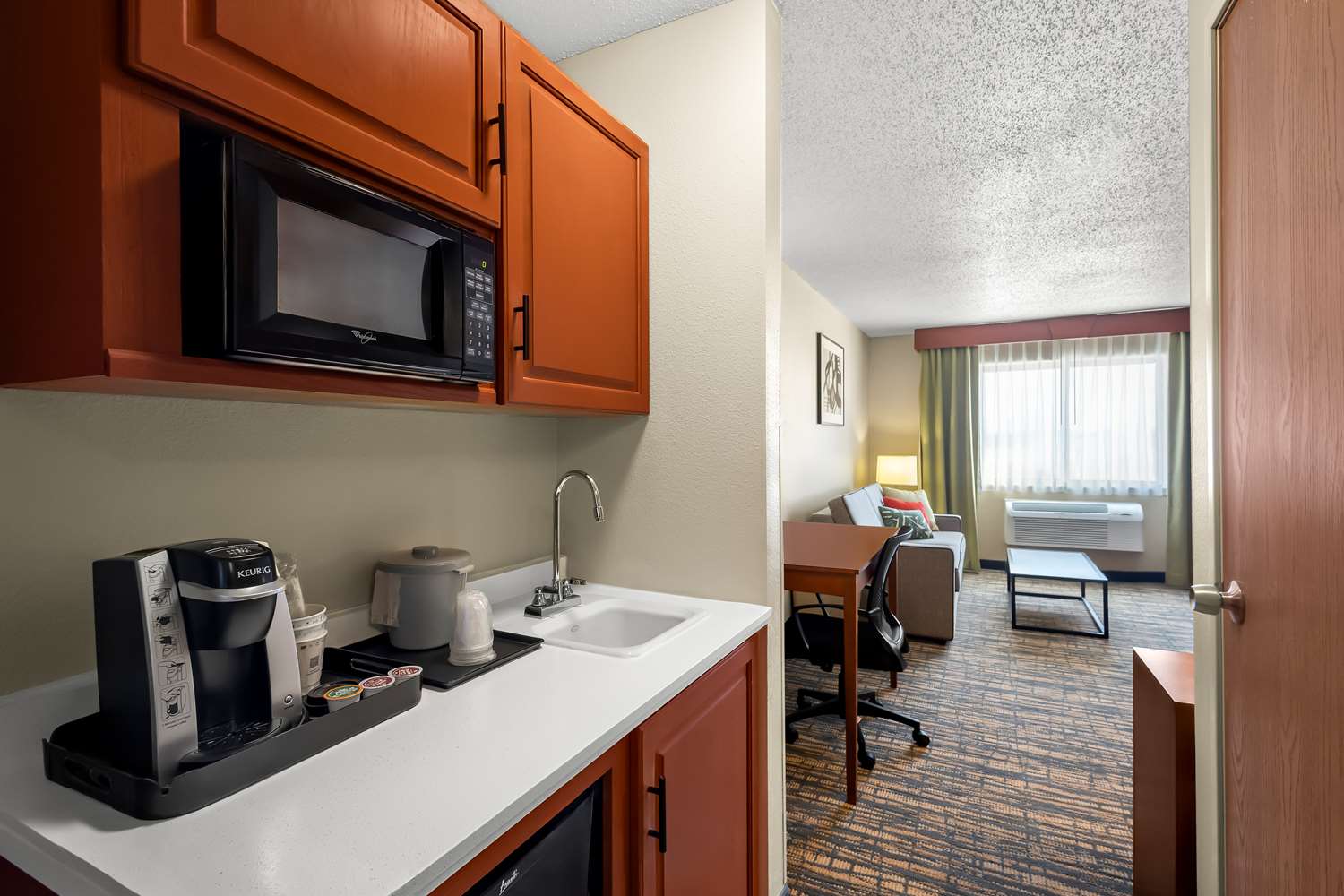 Фото SureStay Plus by Best Western Fremont I-69