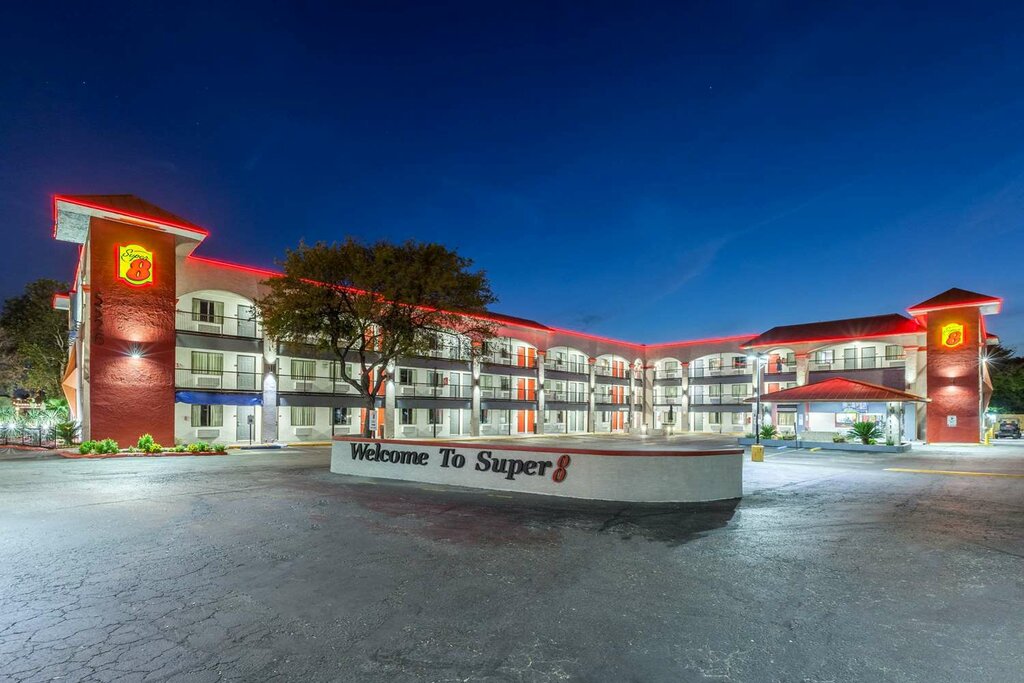 Hotel Super 8 Austin University/Downtown, Austin, photo