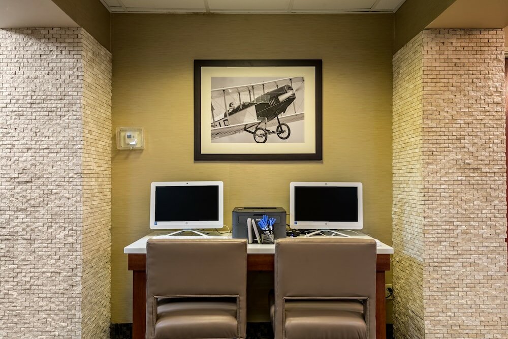 Фото Comfort Inn And Suites