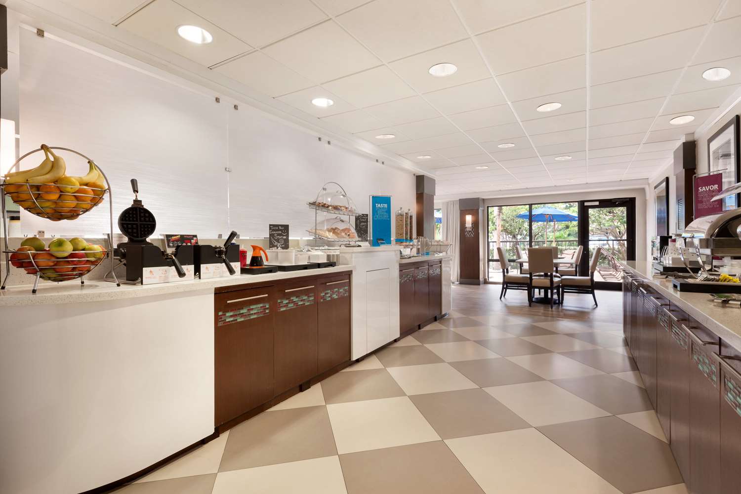 Фото Hampton Inn Miami-Airport West