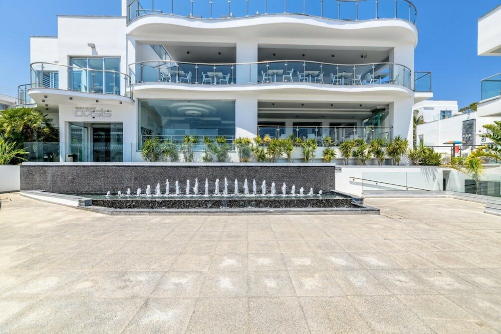 Фото Tasia Maris Oasis