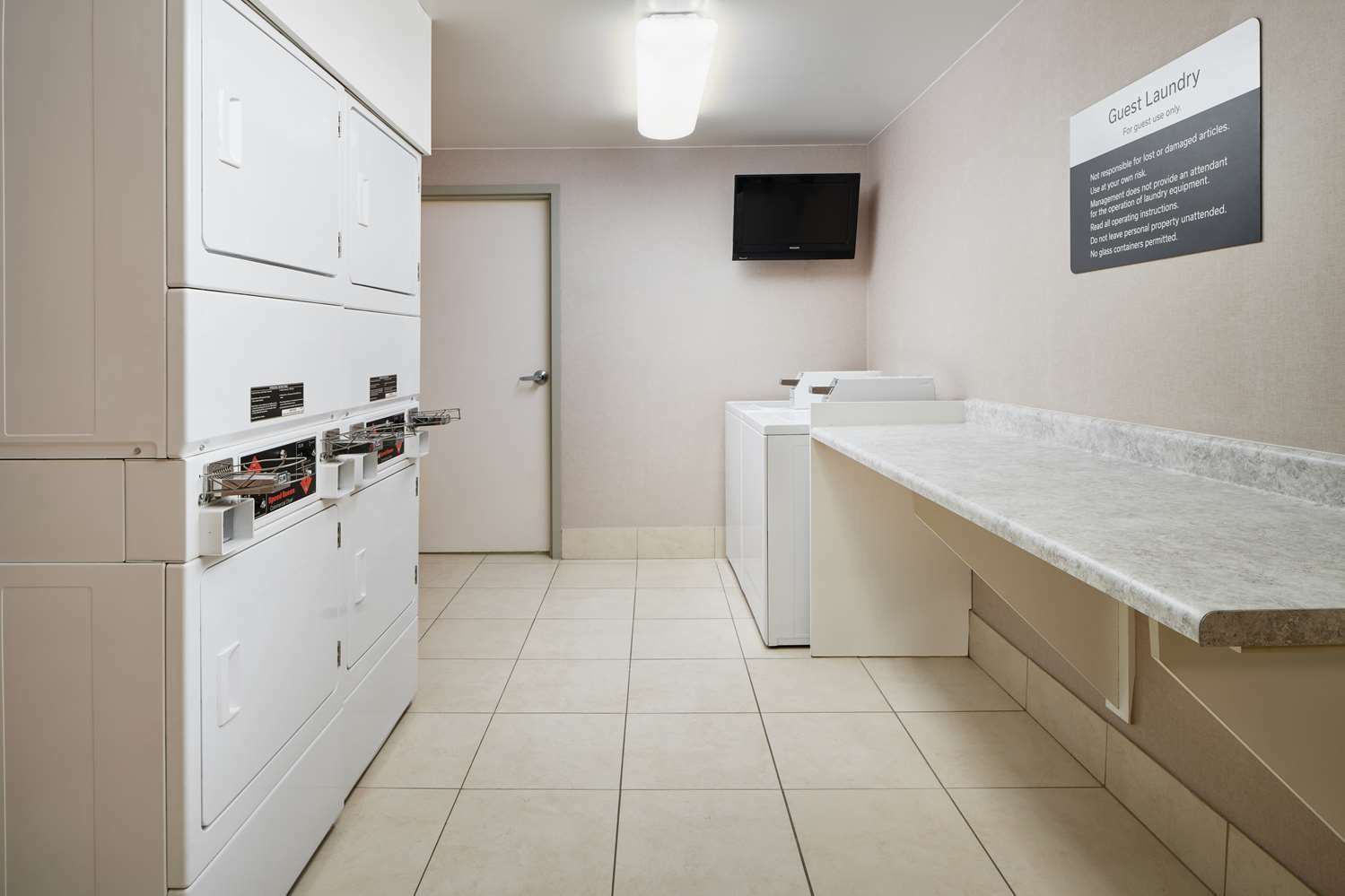 Фото Hilton Garden Inn Schaumburg