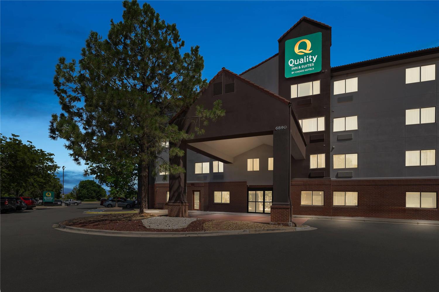 Фото Quality Inn & Suites Denver International Airport