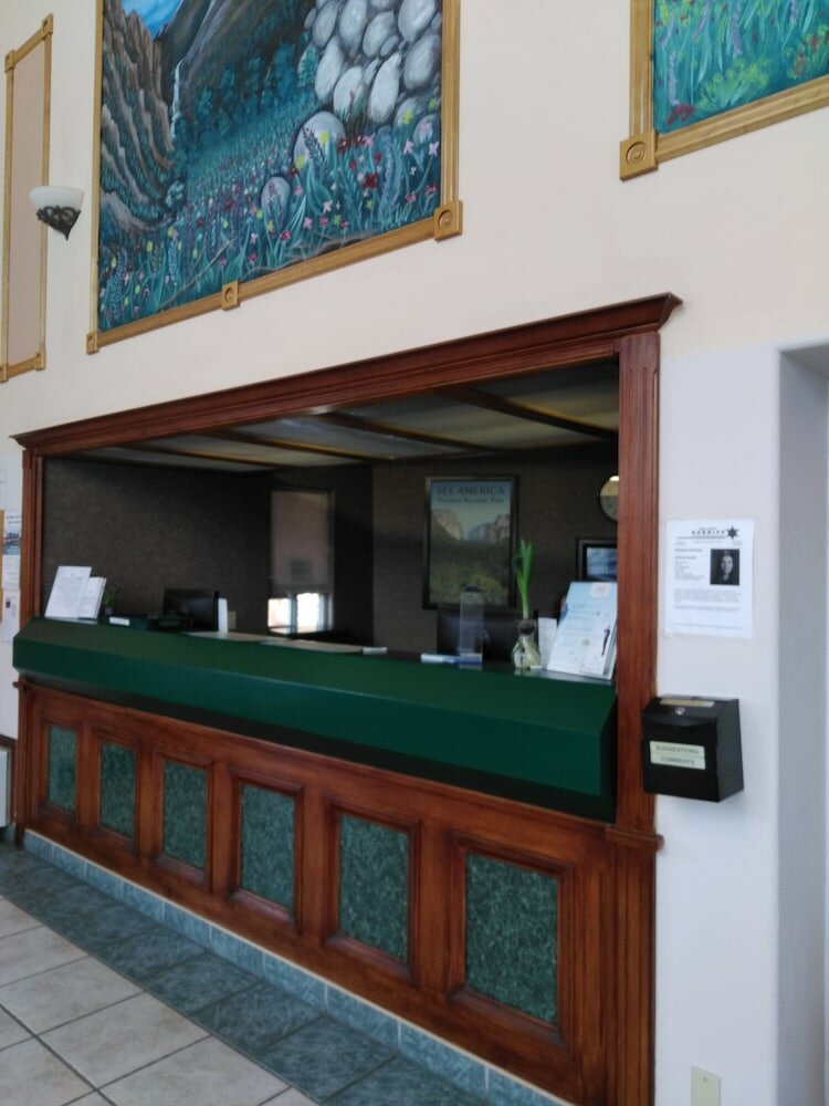 Фото Travelodge by Wyndham Bishop