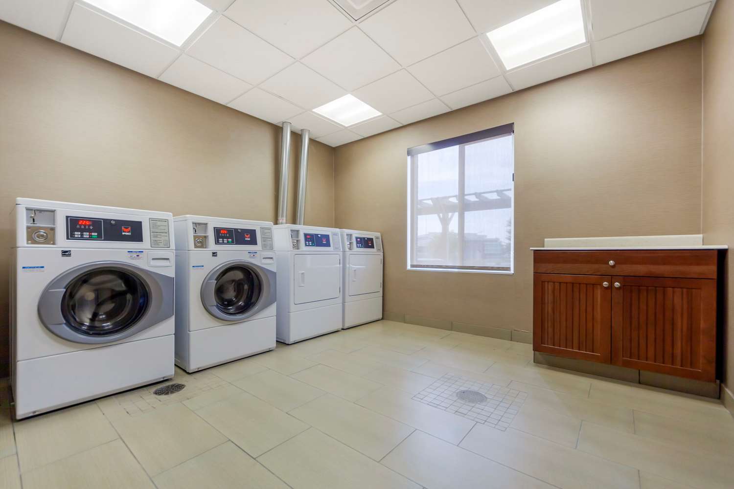 Фото Comfort Suites La Vista - Omaha