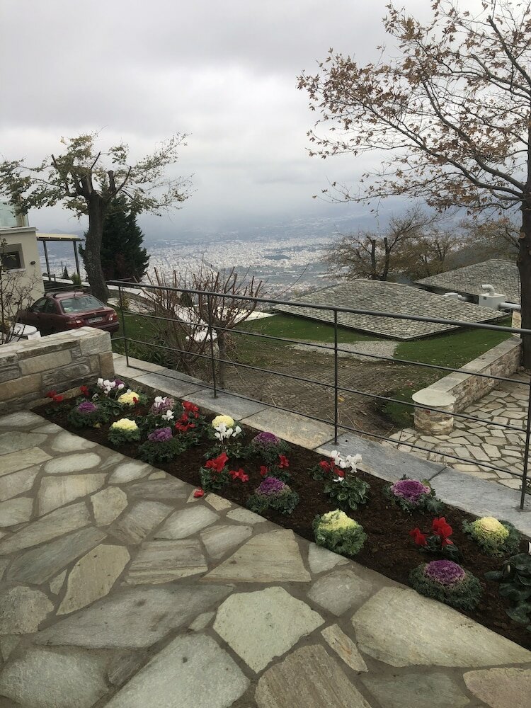 Фото Valeni Boutique Hotel