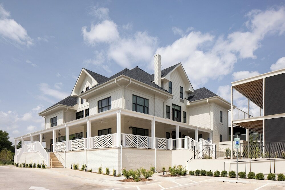 Фото Bradford House