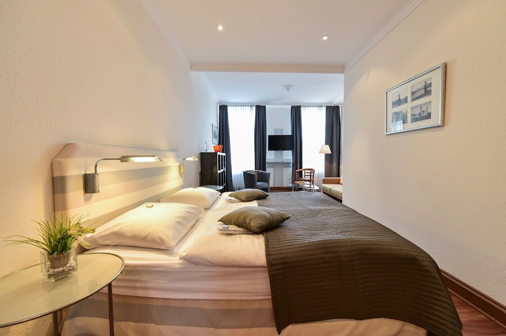 Фото Stadthotel Iserlohn