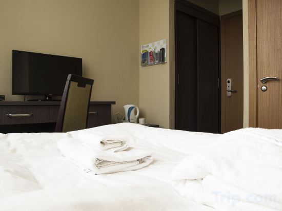 Фото Mildom Hotel