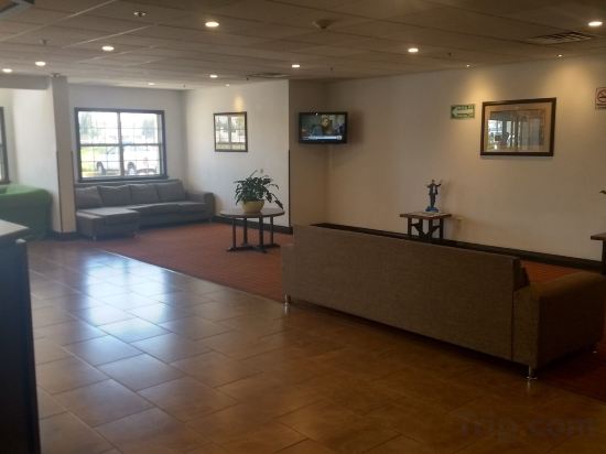 Фото Microtel Inn & Suites by Wyndham Toluca