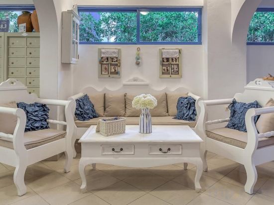 Фото Nathalie Hotel