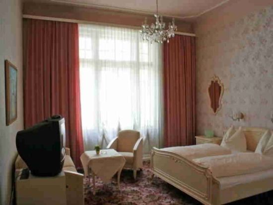 Фото Hotel Pension Baronesse