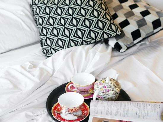 Фото Adelphi Hotel