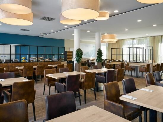 Фото Ghotel hotel & living Göttingen