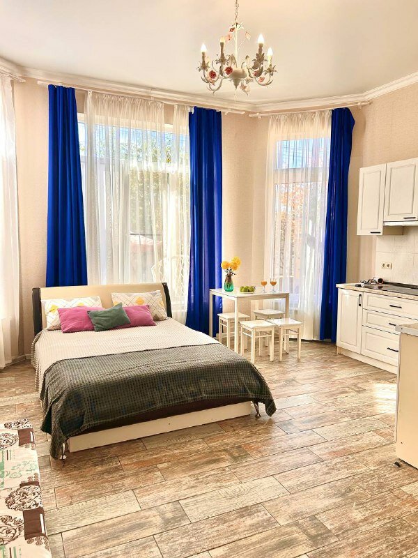 Фото Санни Хаус