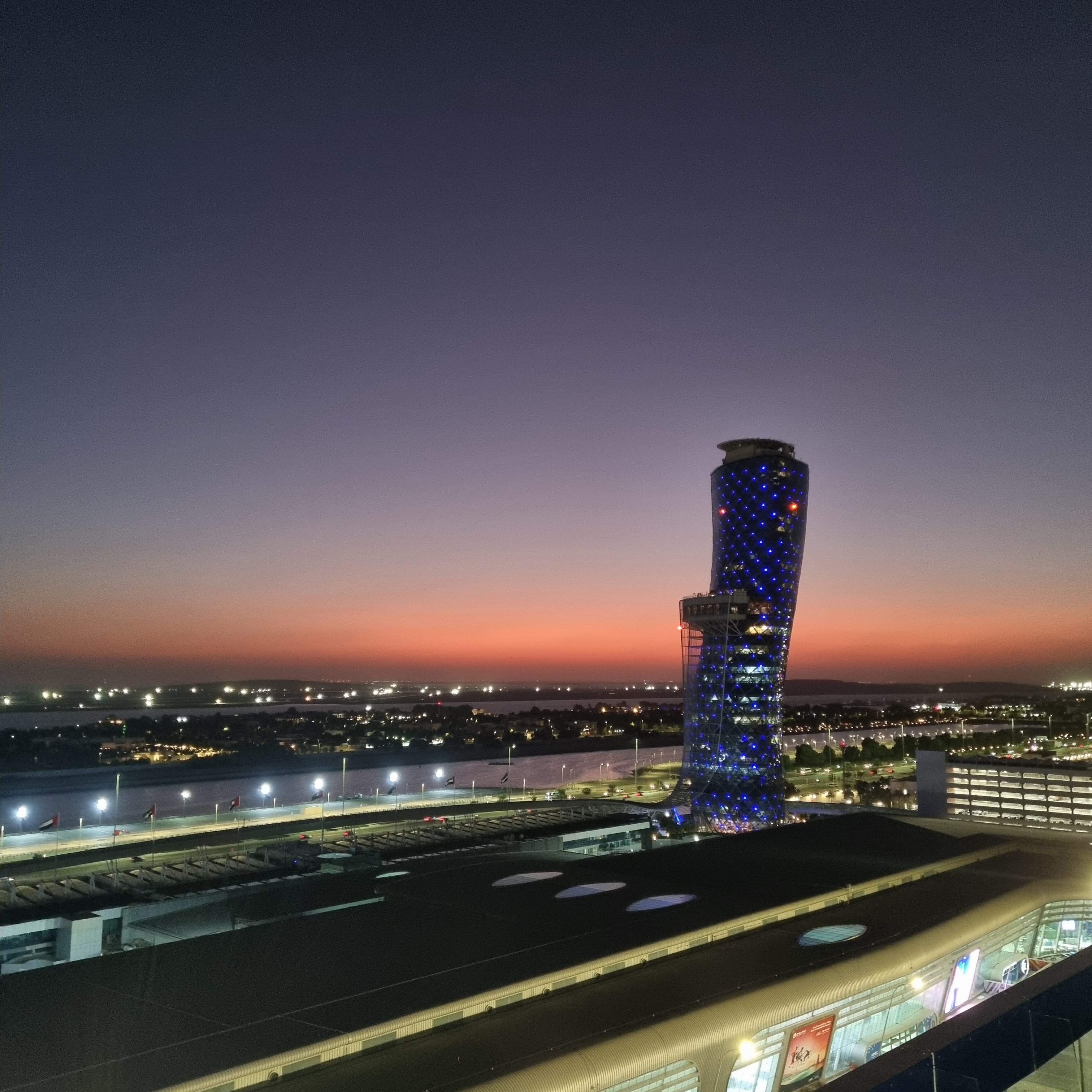 Фото Aloft Abu Dhabi