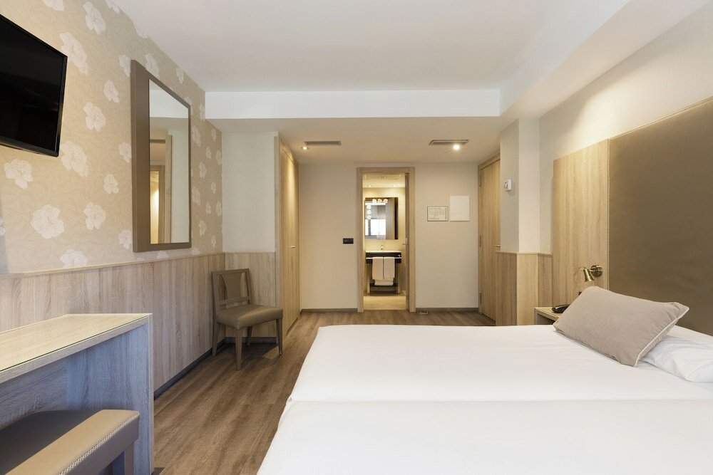 Фото Civera Hotel