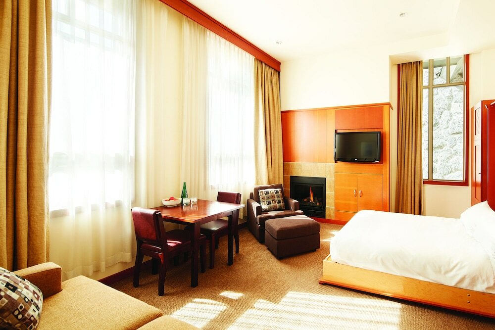 Фото Pan Pacific Whistler Village Centre