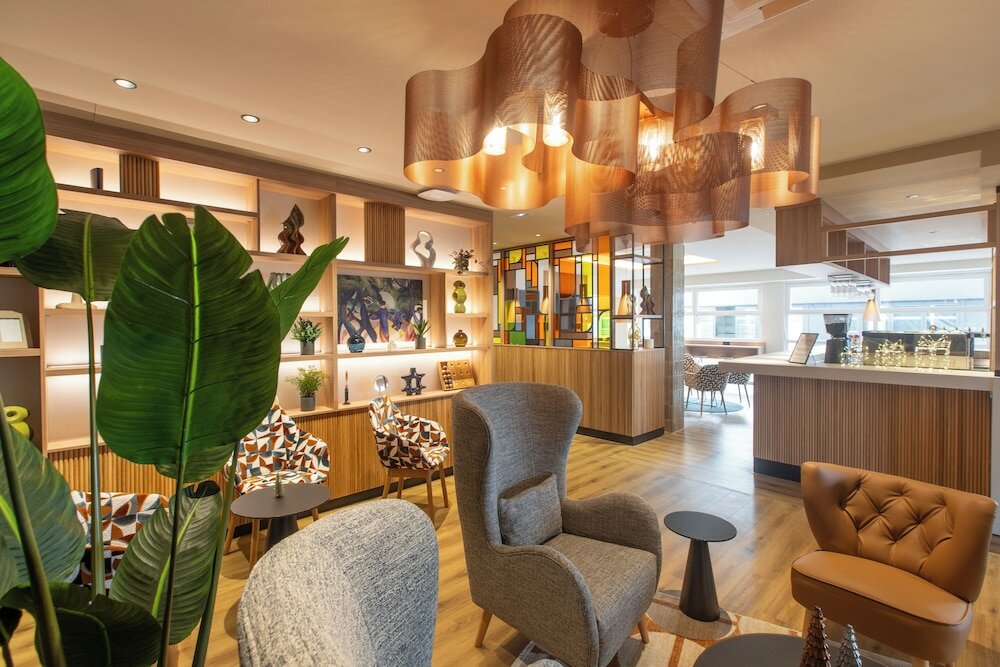 Фото Campanile Reims Centre Cathedrale