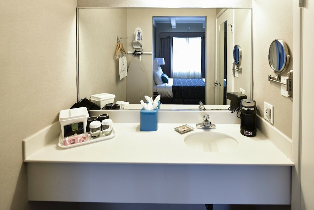 Фото City Center Inn & Suites