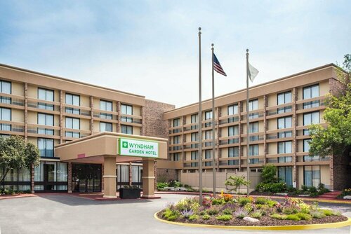 Гостиница Wyndham Garden Schaumburg Chicago Northwest в Роллинг Мидоус