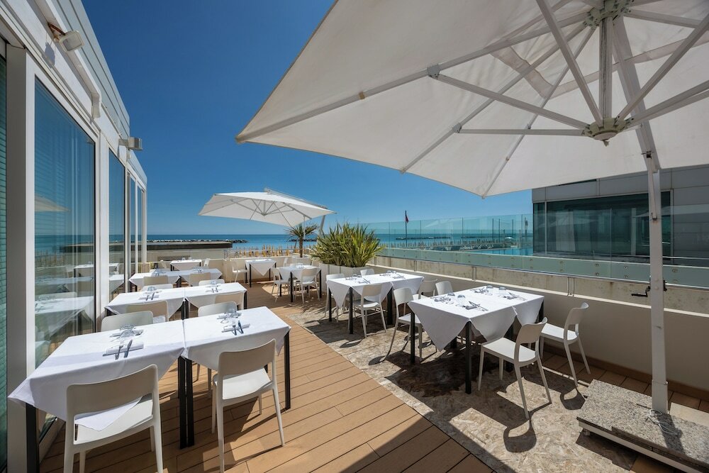 Фото Nautilus Family Hotel