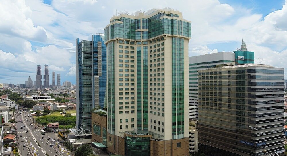 Фото Menara Peninsula Hotel Jakarta