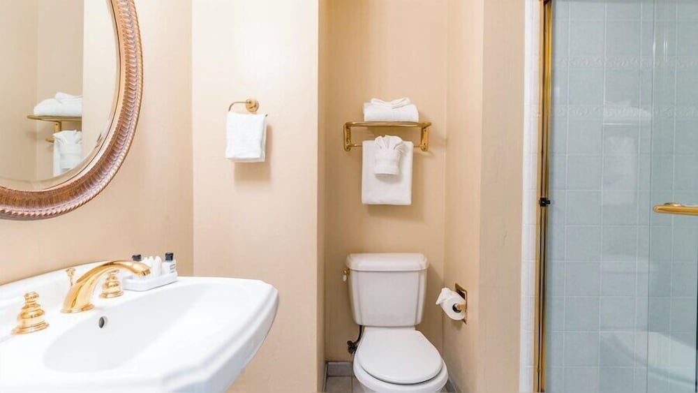 Фото Normandy Inn