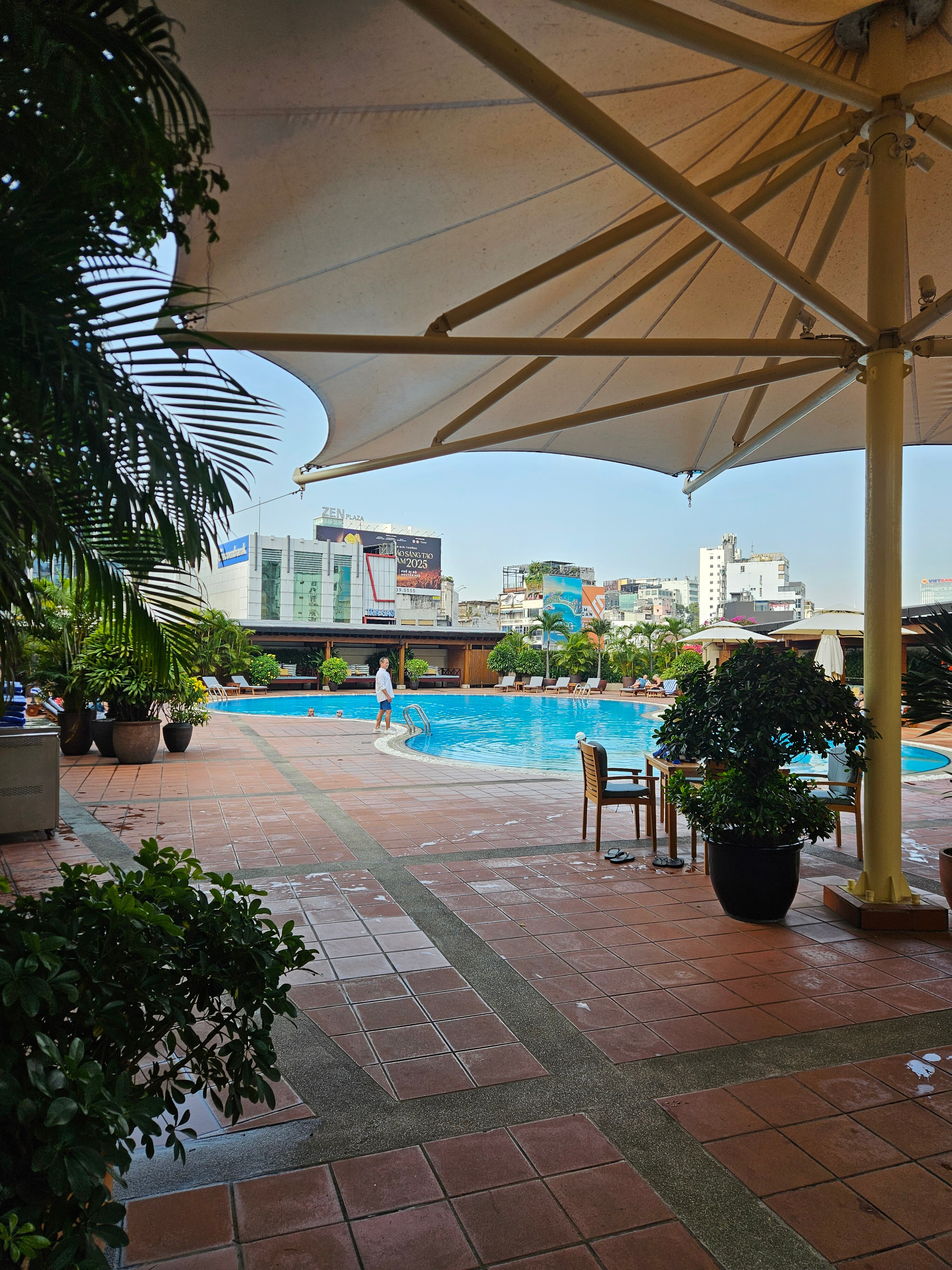 Фото New World Saigon Hotel