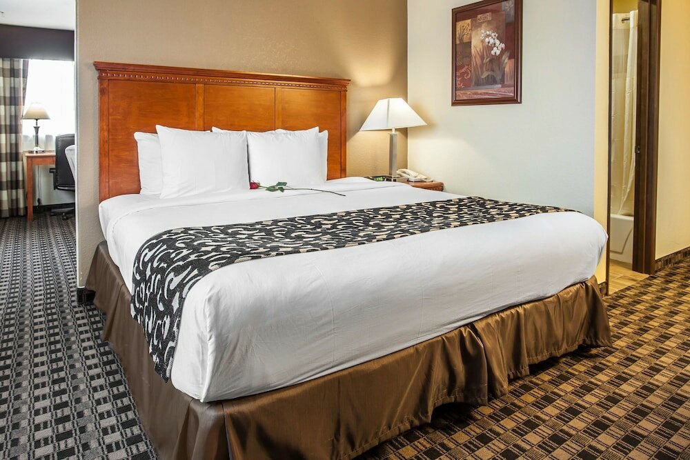 Фото Clarion Inn Renton - Seattle