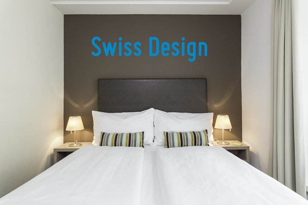 Фото Platzhirsch Zürich- Downtown Boutique Hotel & Sushi Lounge