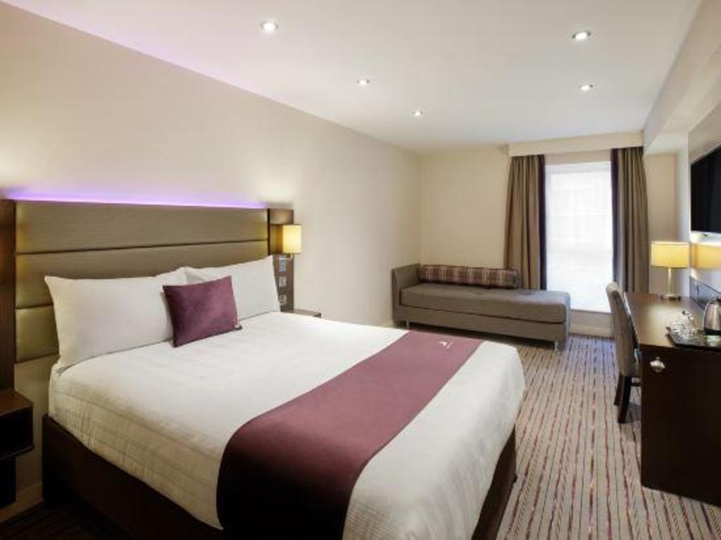 Фото Premier Inn London Paddington Hotel