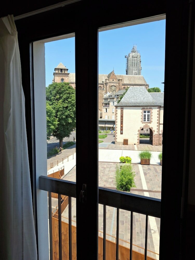 Фото Inter-Hotel De La Tour Maje