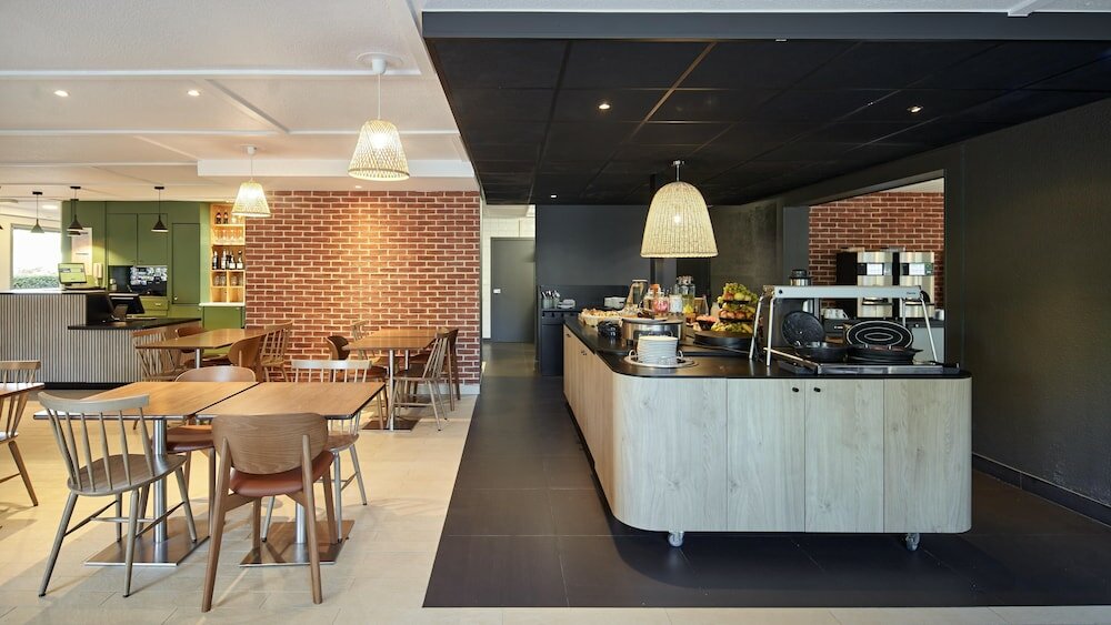 Фото Campanile Cergy Pontoise