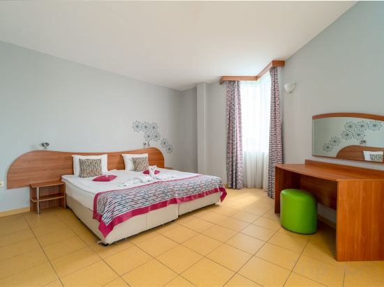 Фото Mpm Kalina Garden Hotel